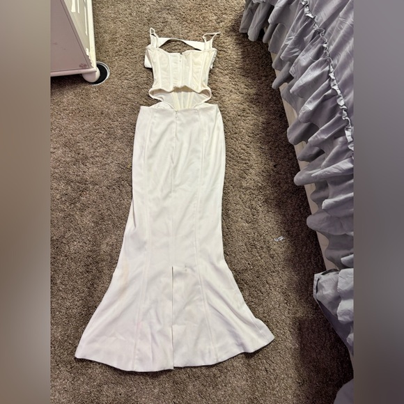 PALOMA Ivory Corset Maxi Dress House of cb Corset top dress - Picture 4 of 9